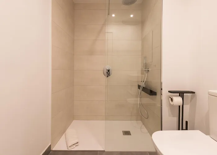 Apartamento Higueron West 8131 *